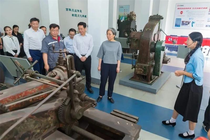 经开区青年学习社学习之旅 | 汪鸿雁书记点赞“常州印象”